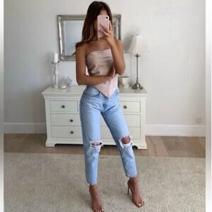 Zara High Rise Ripped Mom Jeans Blogger Favorite Light Wash Women’s Size 4 EUC